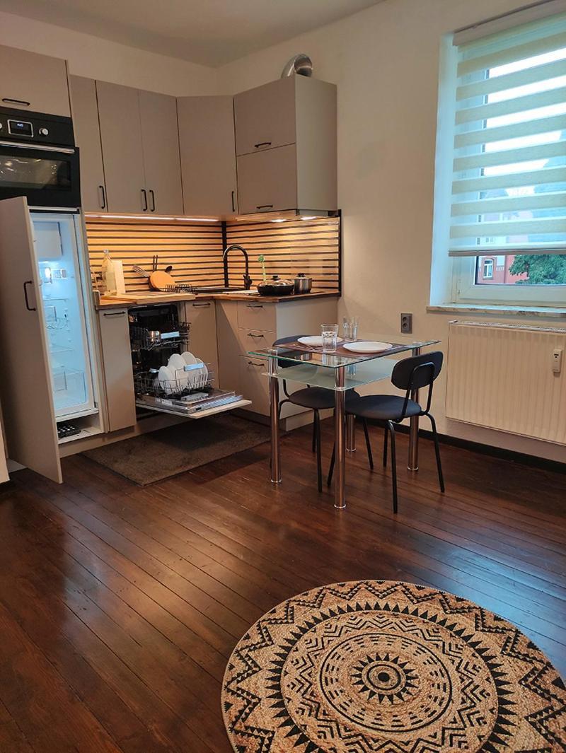 Easy And Cozy Apartment Дуйсбург Екстериор снимка